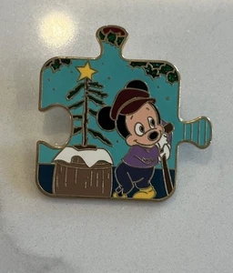 Disney Pin Figur Connection Puzzle Mickeys Christmas Carol Tiny Tim LE 900 - Bild 1 von 3
