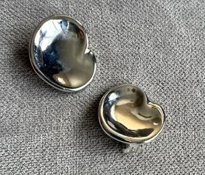 Vintage Halston Elsa Peretti Herz Ohrringe 70er silberfarben Clip-On Rarität selten - Bild 1 von 19