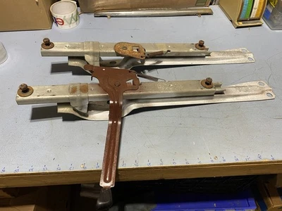 1967-1972 1973-1979 FORD TRUCK F100 F150 F250 F350 BANCOS TRILHOS MONTAGENS 67 - Imagem 1 de 4