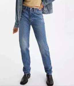 Levi's Premium 501 '81 Tapered Leg High Rise Button Fly Damenjeans blau neu mit Etikett - Bild 1 von 10