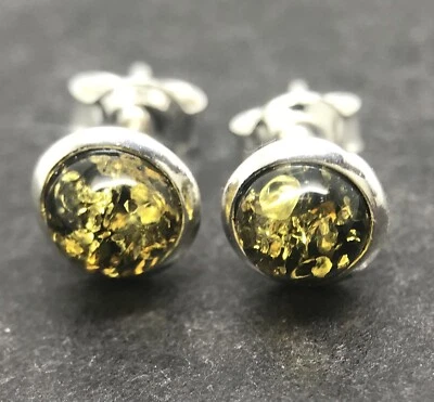 Green amber solid Sterling Silver stud earrings Round Small 6mm. Box Foto 1 de 4
