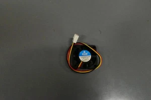 HXS 40 x 40 x 10 mm 12V DC 0.16A 3-Pin Brushless Super Quiet Cooling Fan - Photo 1/4
