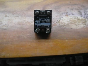 Opto 22 D2410 solid state relay 3-32vdc control - Picture 1 of 3