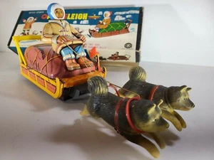 Tin Toy 1950's Matsudaya-Japan bat.op. NORTH POLE OPEN SLEIGH near mint/mint box - Foto 1 di 12
