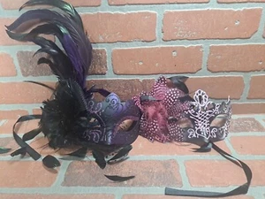 2 Mardi Gras Venetian Jester Joker Crafted Masquerade Carnivale Half Face Mask - Picture 1 of 3