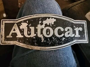 Nice Vintage Autocar Emblem Badge Grill Nice Condition Auto Truck - Foto 1 di 2