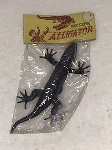 VINTAGE HALLOWEEN ALLIGATOR SAUG HONGKONG NOS GROSCHEN LADEN TRICK NEUHEIT - Bild 1 von 5