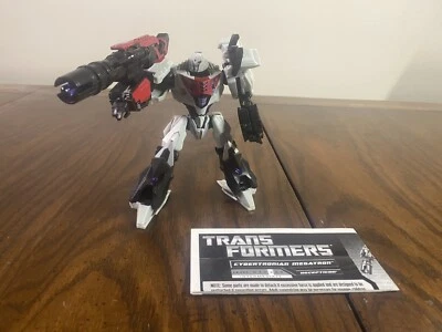 Transformers Universe Generations WFC War for Cybertron Deluxe Megatron - Image 1 of 4