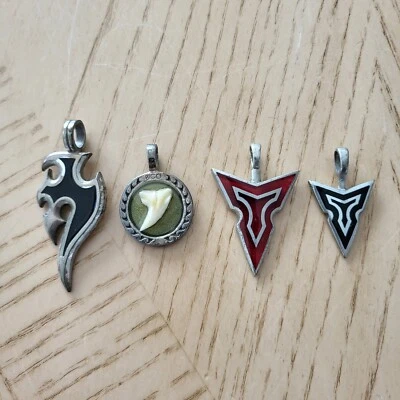 Colgantes BICO 4 usados Foto 1 de 2