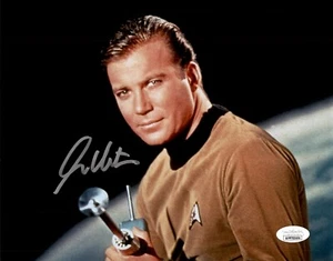 William Shatner Star Trek Signed Autographed 8x10 Photo JSA Authenticated 8 - Picture 1 of 2