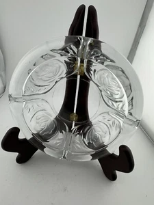 VINTAGE  KIG INDONESIA CLEAR HEAVY GLASS ASHTRAY W/ EMBOSSED ROSES - Picture 1 of 9