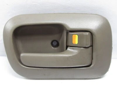 2001-2003 Toyota Sienna Front Right Passenger Side Interior Door Handle OEM - Image 1 of 4