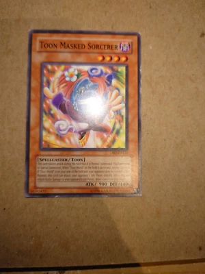 DB2-EN120 Toon Masked Sorcerer - Common - Unlimited Edition - Image 1 of 2