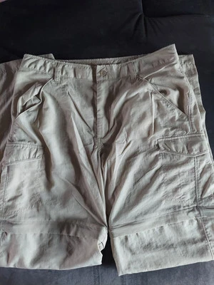 Columbia PFG Womens Size S Beige Convertible Pants Lightweight Omni Shade - Image 1 of 3