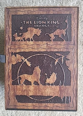 The Lion King Trilogy: 3 Movie Collection (Blu-ray / Blu-ray 3D / DVD, 8-Disc) - Immagine 1 di 4