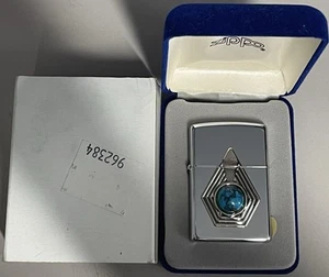 ZIPPO 1997 ZUNI TURQUOISE STONE EMBLEM POLISHED CHROME LIGHTER SEALED N BOX K570 - Picture 1 of 7