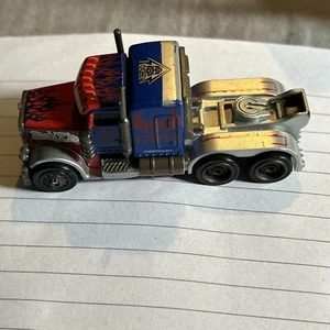 Hasbro Transformers 1:64 Optimus Prime Cyberhunt 2010 Die Cast Car - Picture 1 of 9