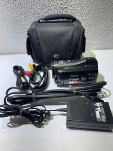 Canon VIXIA HF M40 Full HD 1080p AVCHD 16GB Flash Camcorder 10x W/ Extras Tested - Picture 1 of 8