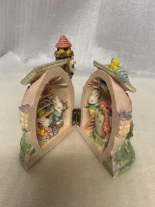 Estatuilla de resina primavera escena abierta conejito conejos - Imagen 1 de 5