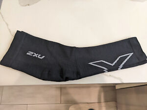 2XU Flex Run Compression Arm Sleeves - Black Small