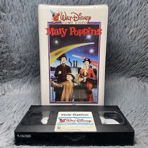 Walt Disney Home Video: Mary Poppins Julie Andrews VHS Clamshell Classic Movie - Picture 1 of 8