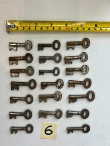 20 Vintage Padlock Keys Pre Cut Tubular Restoration Wedding Lock Key (6) - Picture 1 of 24