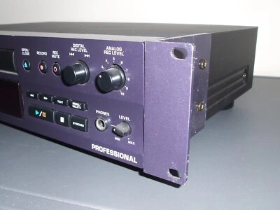 HHB CDR-830 BurnIT PRO Master CD Recorder - Excellent Condition - with Rack Ears - Image 1 of 4