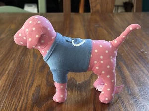 Victoria's Secret rosa Plüschtier Stofftier Hund mit blauem Shirt Peace Love - Bild 1 von 3