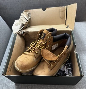 Timberland Classic Waterproof Boots Toddler Size 11M/M Wheat Nubuck - Picture 1 of 9