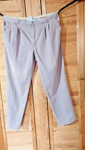 Herren Bundfalten-Hose, Globe Trotter, Hell, Größe 60 (Pos 5.8.) - Bild 1 von 5
