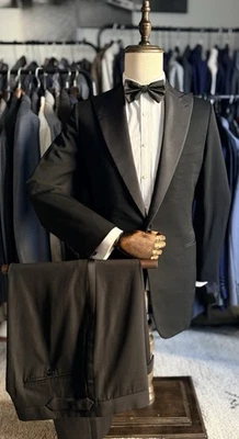 Smoking preto 42R EUA lã/cashmere Ralph Lauren etiqueta roxa (RLPL) NOVO SEM ETIQUETAS ATUAL - Imagem 1 de 4