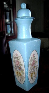 Powder BlueTall Vase w/ Lid & White Moriage/4 sided/Very Unique/Artist signed  - Bild 1 von 5