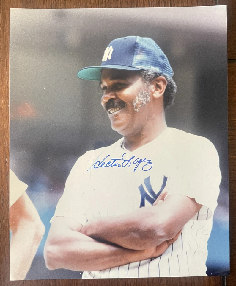 Hector Lopez SIGNED New York Yankees 8x10 color photo - Image 1 of 1