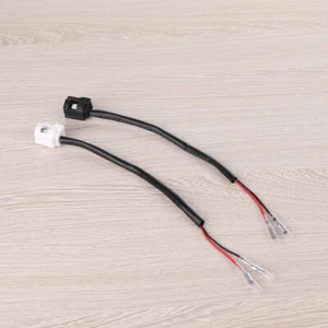 Turn Signal Adapter Plug Connector For Yamaha MT-10 MT-09 MT-03 MT-25 YZF R6 R1 - Foto 1 di 11