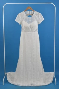 YAS Ladies' Wedding Dress Ivory Crochet Lace Short Sleeve UK Size 0-2 BNWT - Picture 1 of 12