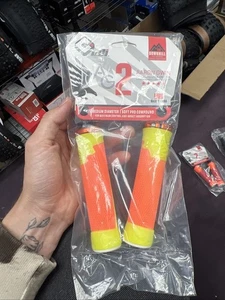 ODI AG-1 Aaron Gwin Lock-On Griffe - Orange und Gelb - Bild 1 von 1