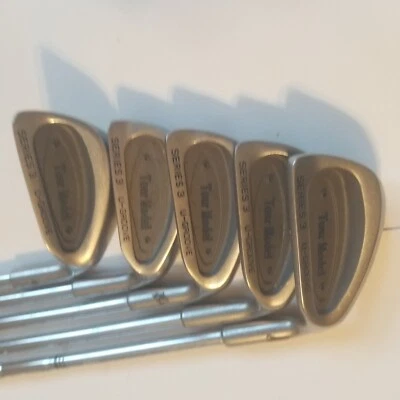 Tour Model Series 3 U-GROOVE Pitching Wedge & Iron Set 5 6 7 9 PW Blue Dot RH - Image 1 of 4