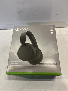 Xbox 2024 Wireless Gaming Headset – Over Ear Headphones – Spatial Audio - Picture 1 of 6