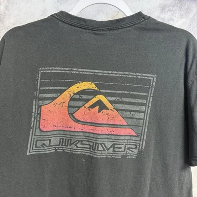 Camiseta De Colección Quiksilver Para Hombre L 22x26.5 Y2K Negra Manga Corta Surf Foto 1 de 4