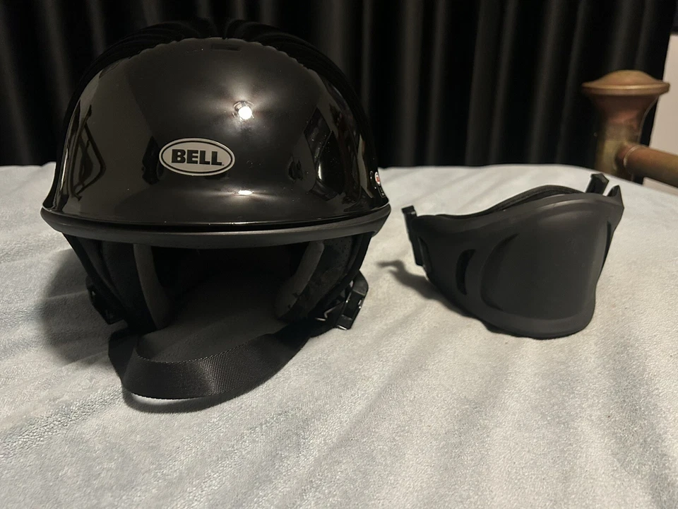 Casco de motocicleta Bell Rogue tamaño medio con protector de boca (talla L, negro brillante) Foto 1 de 4