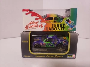 Terry labonte 1/64 lot of 2 - Action 1999 Kellogg's k-sentials - revell spooky - Picture 1 of 11