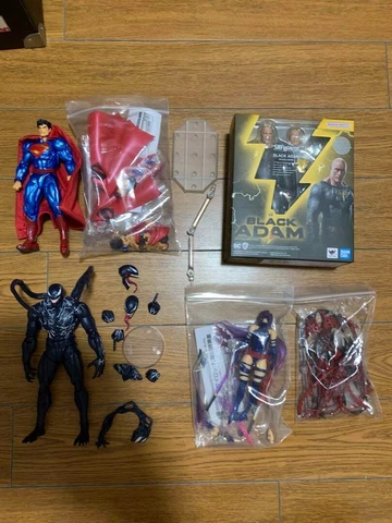 SH Figuarts Revoltech Amazing Yamaguchi American comic figure From Japan Damaged Cover