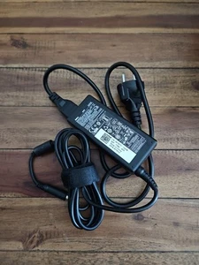 Dell LA65NS2-01 65W 19.5V 3.34A Barrel/Laptop Charger Adapter – Refurbished - Afbeelding 1 van 5