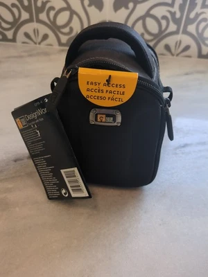 Case Logic DesignWorks QPB-4 Quick-Draw Camcorder Camera Case w/ Tags - Image 1 of 4