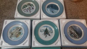 Avon Weihnachtsteller 5er Set 1975 - 1979 - Bild 1 von 12