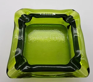 Vintage Green Glass Ashtray 5.5 X5.5 Square 4 Slots Cigarettes - Picture 1 of 4