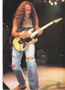 DEF LEPPARD Viv Campbell magazine PHOTO/Poster/clipping 11x8 inches - Imagen 1 de 1