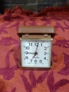 Vintage Desktop Westclox Alarm Clock With Closing Case Brown - Bild 1 von 7