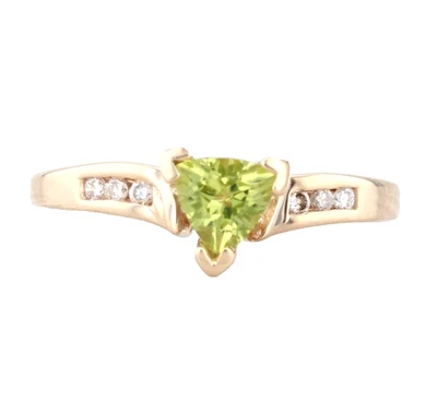Vintage 14k Yellow Gold Trillion Cut Peridot and Diamonds Engagement Dainty Ring - Image 1 of 4