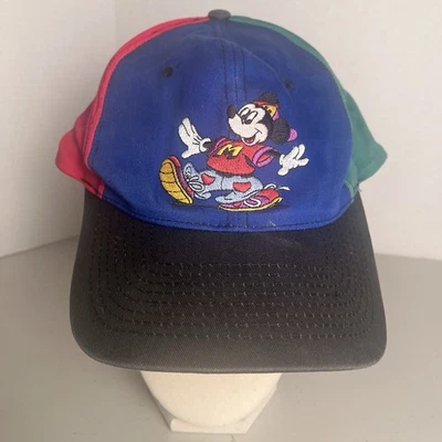 Gorra de colección Mickey Mouse Snap Back Mickey Unlimited bordada retro Foto 1 de 4